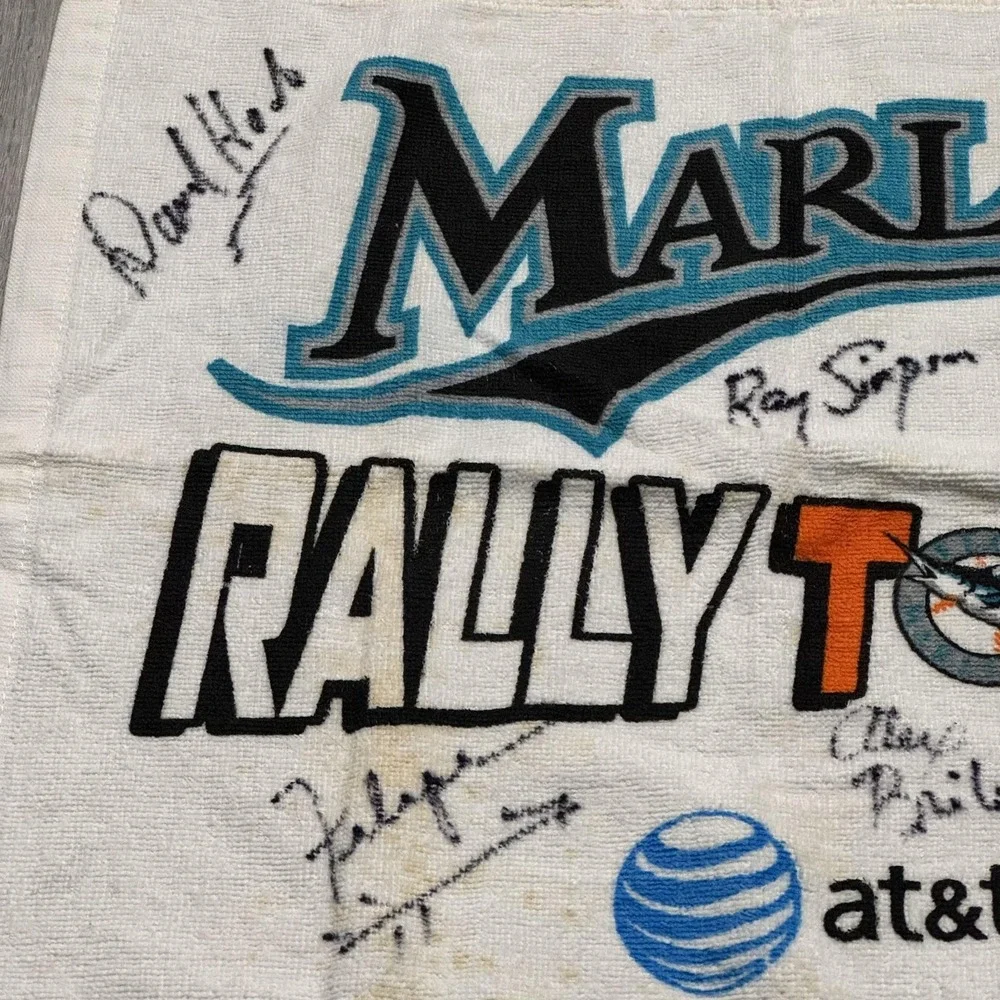 Vintage Florida Marlins Rally Towel White MLB Baseball AT&T Signed Autograph